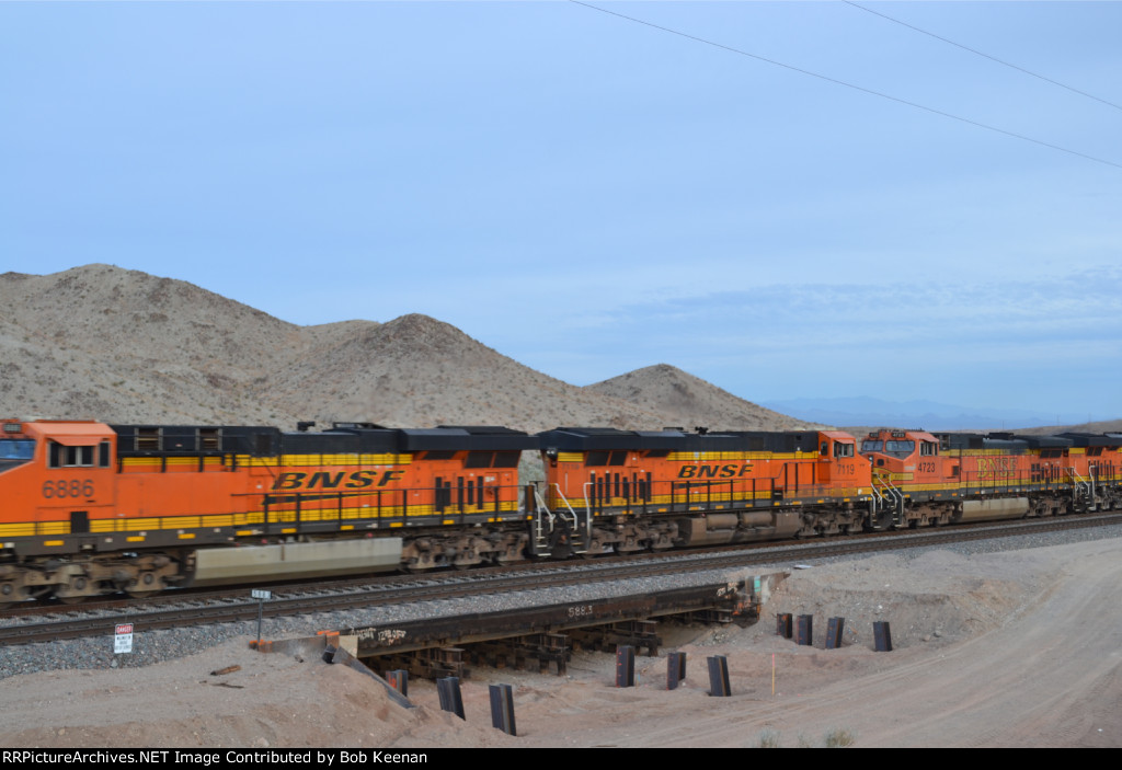 BNSF 7119